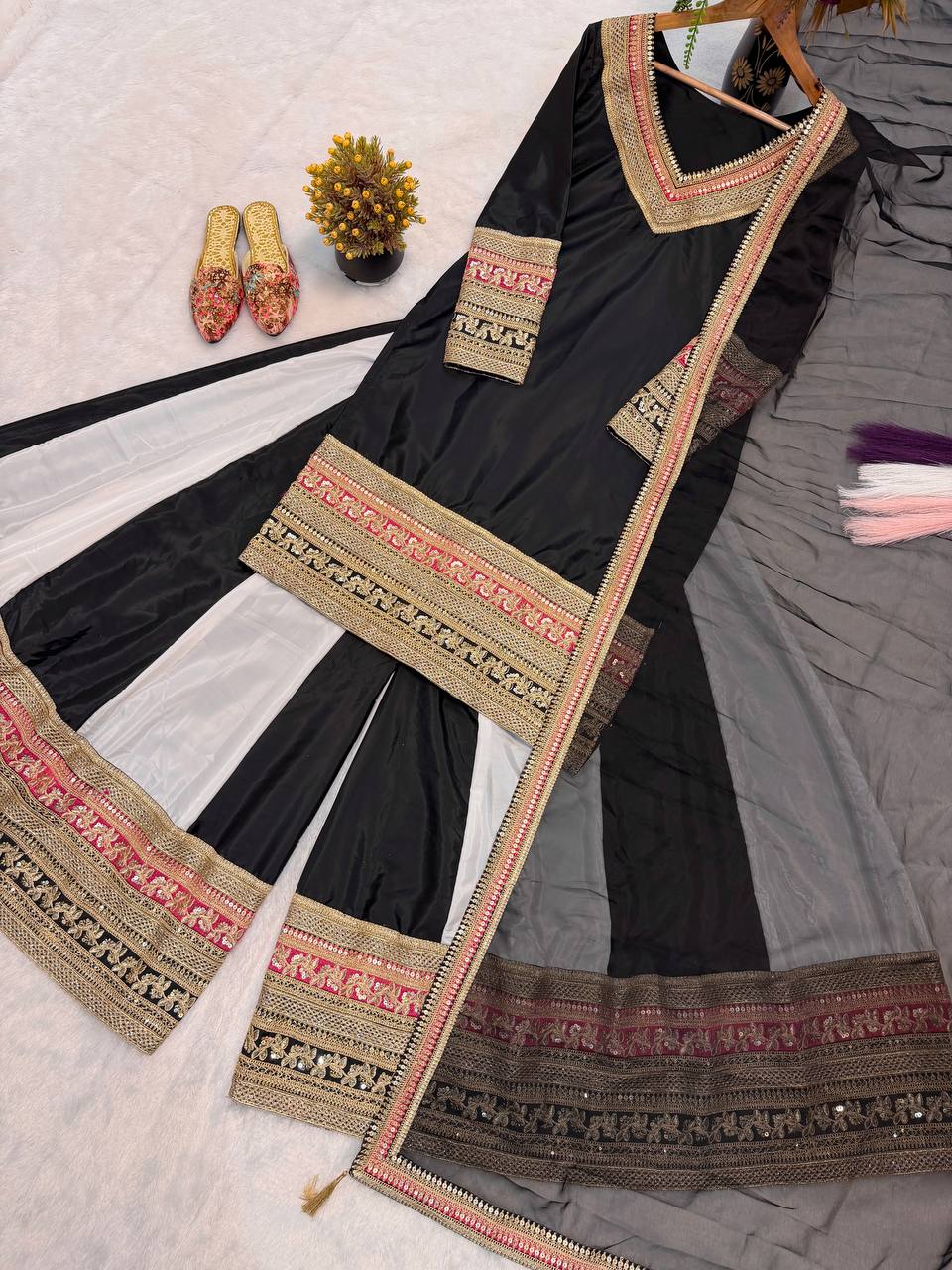 The Majestic Monochrome Gilded-Border Ensemble